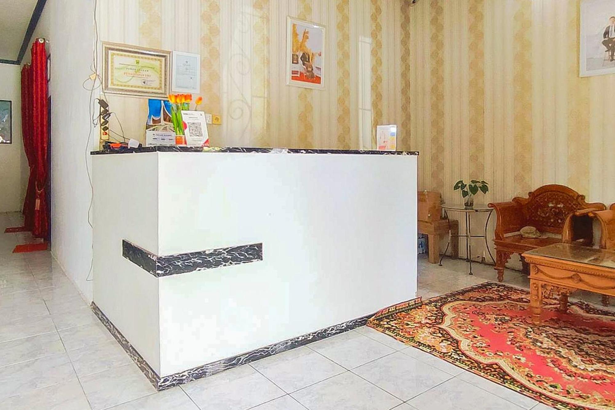 Reddoorz Syariah At Penginapan Eby Padang Exterior foto